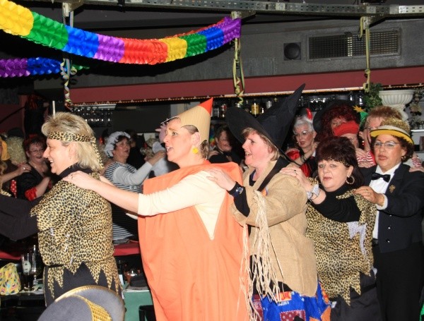 Weiberfastnacht Leinespatzen 2009  082.jpg